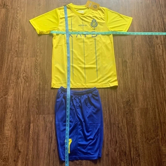 Ronaldo Al Nassr FC Soccer Jersey, Shorts Set 2023/24 Kids XL NWT - Picture 3 of 7